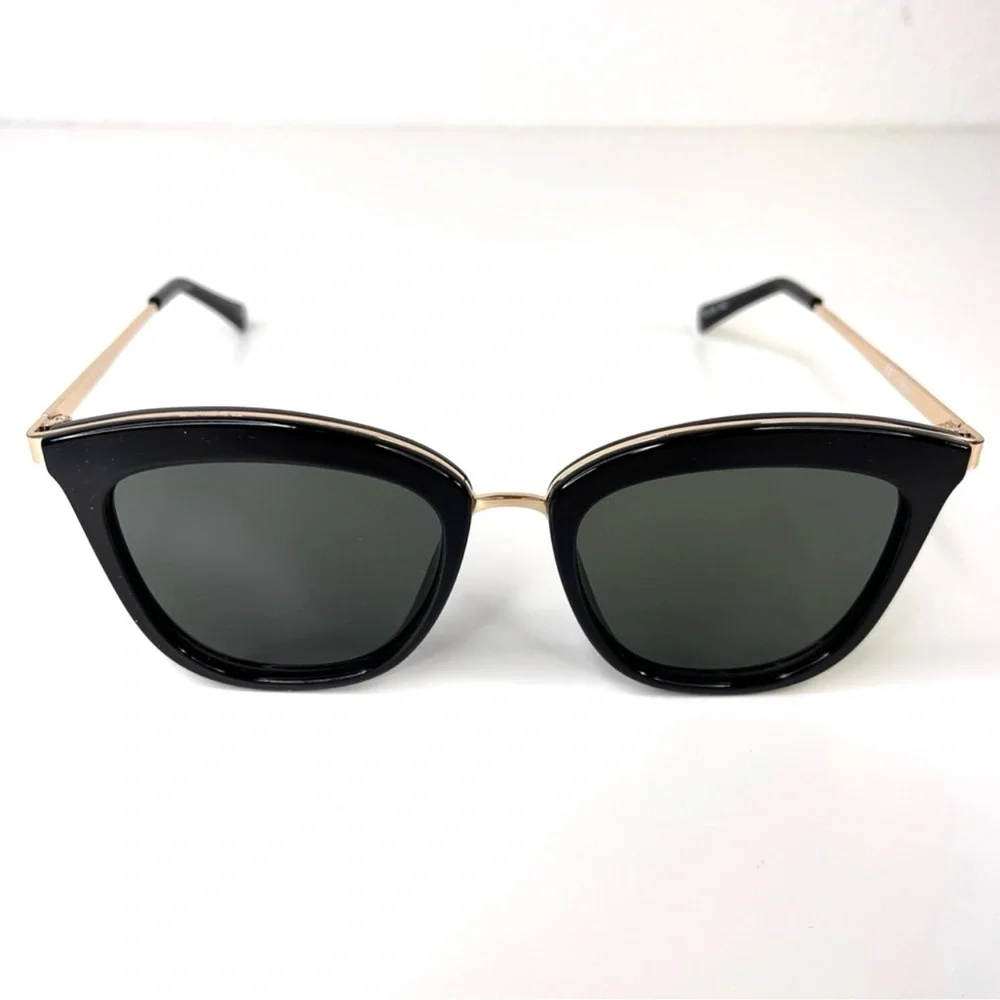 LE SPECS ​​Caliente NEW Black Gold Sunglasses Cat Eye NEW
